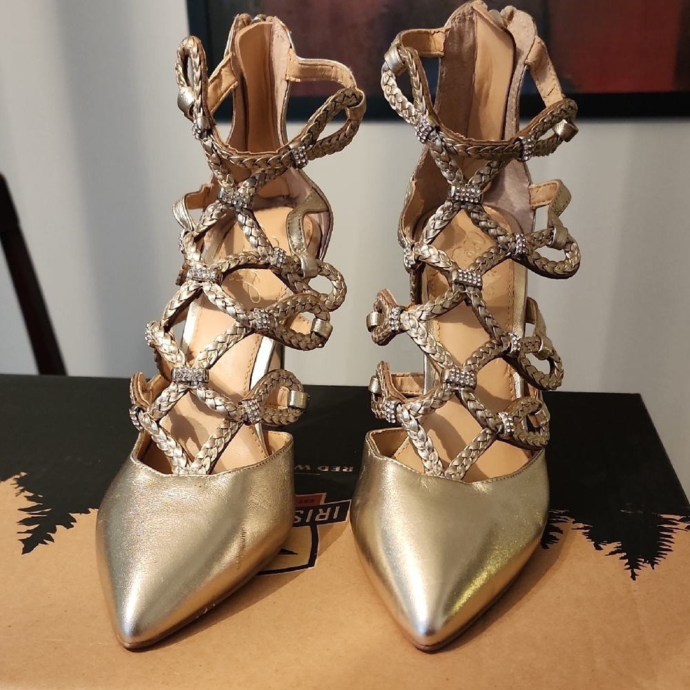 Jewel Badgley Mischka Gold Braided Strappy Pointed Toe Heels